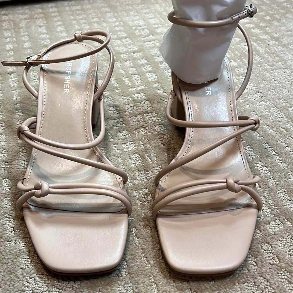 Marc Fisher Gavery Sandal 8 1/2 M